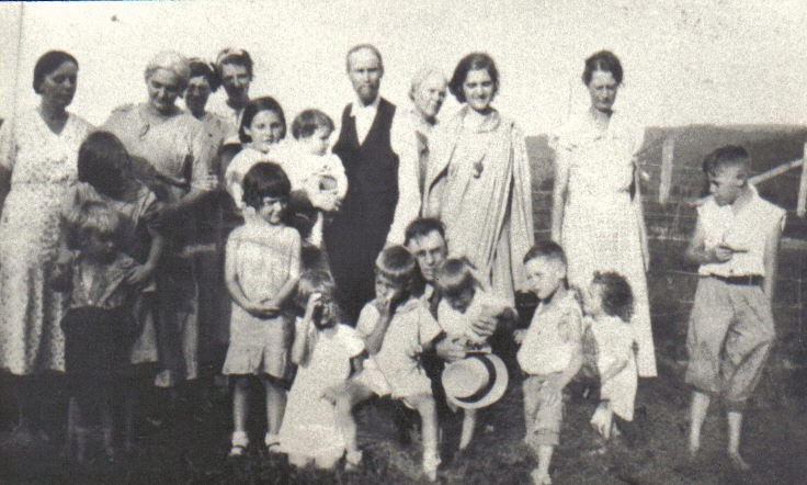 James Hitchcock (1852-1937), grandchildren and other relatives.